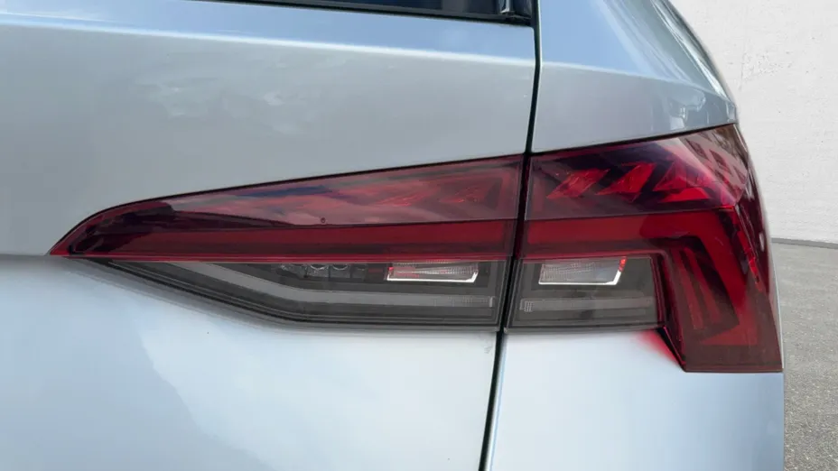 SKODA Octavia Octavia 1.5 TSI e-Tec Ambition DSG
