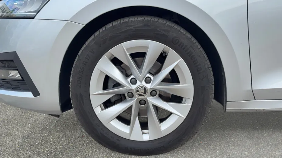 SKODA Octavia Octavia 1.5 TSI e-Tec Ambition DSG