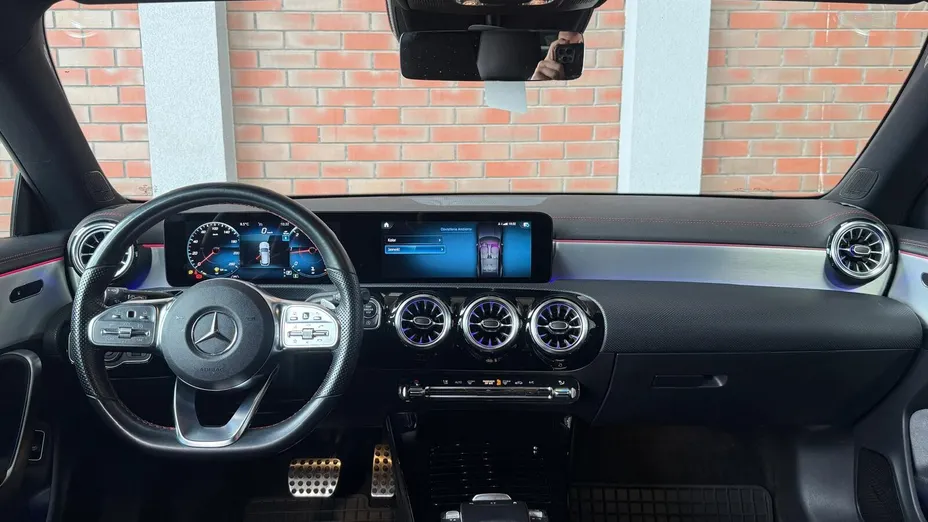 MERCEDES-BENZ CLA CLA 200 d AMG Line 8G-DCT