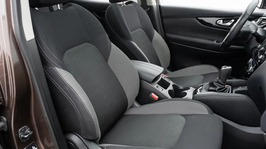 NISSAN Qashqai Qashqai 1.3 DIG-T N-Connecta DCT