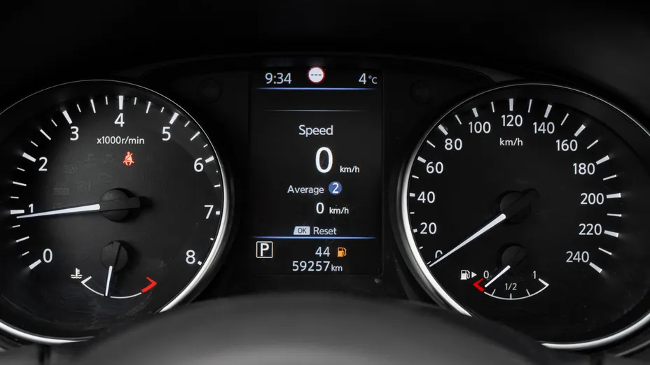 NISSAN Qashqai Qashqai 1.3 DIG-T N-Connecta DCT