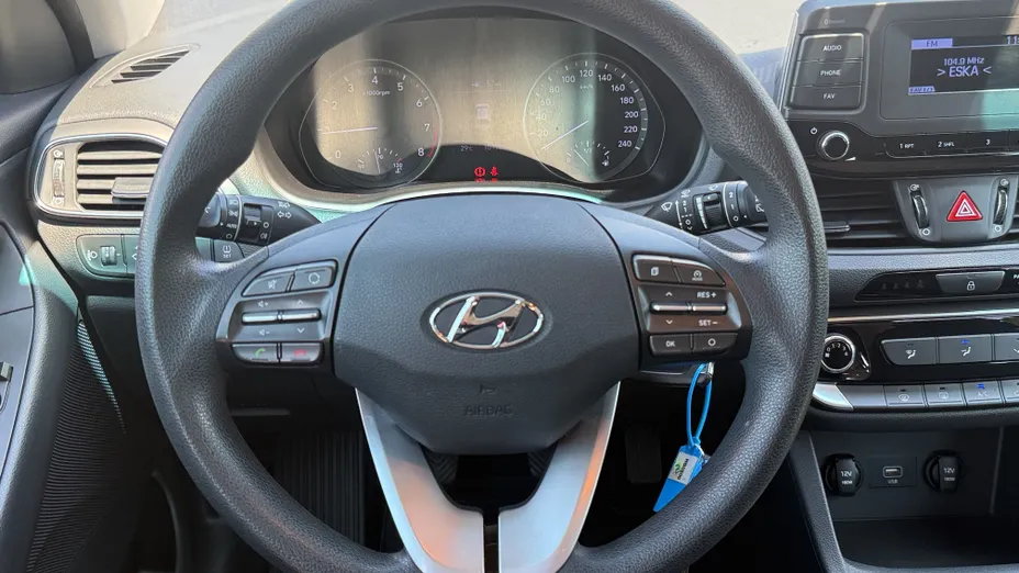 HYUNDAI i30 i30 1.4 Classic +