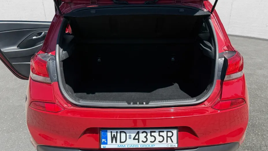 HYUNDAI i30 i30 1.4 Classic +