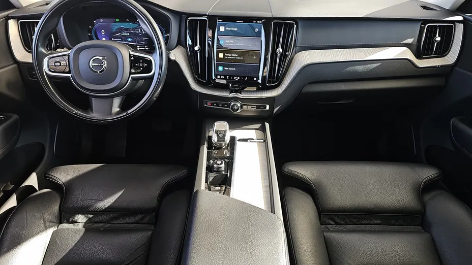 VOLVO XC60 XC60 T6 Plug-In Hybrid AWD Inscription aut