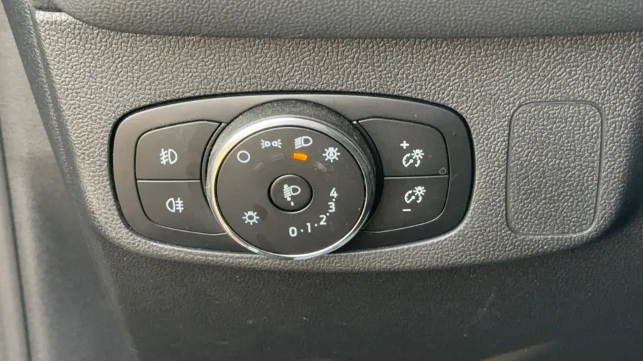 FORD Focus Focus 1.0 EcoBoost mHEV Titanium X aut