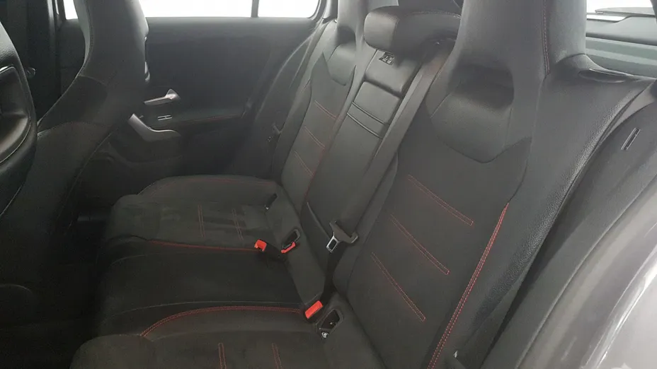 MERCEDES-BENZ A Klasa A 200 AMG Line 7G-DCT