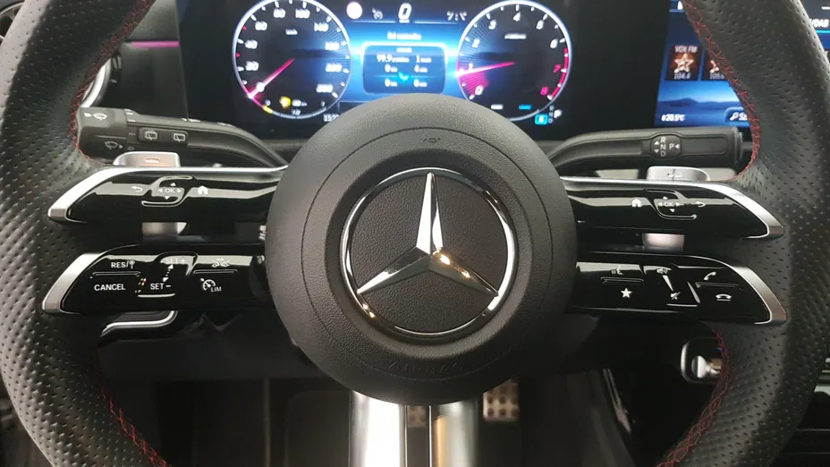 MERCEDES-BENZ A Klasa A 200 AMG Line 7G-DCT