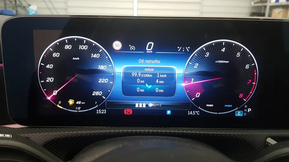 MERCEDES-BENZ A Klasa A 200 AMG Line 7G-DCT