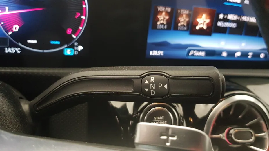 MERCEDES-BENZ A Klasa A 200 AMG Line 7G-DCT