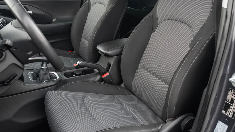 HYUNDAI i30 i30 1.5 DPI Classic +