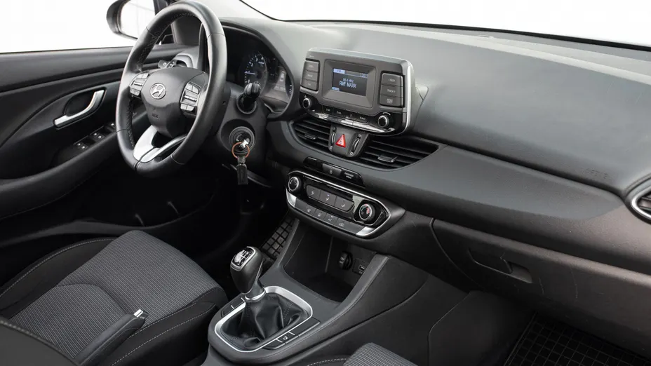 HYUNDAI i30 i30 1.5 DPI Classic +