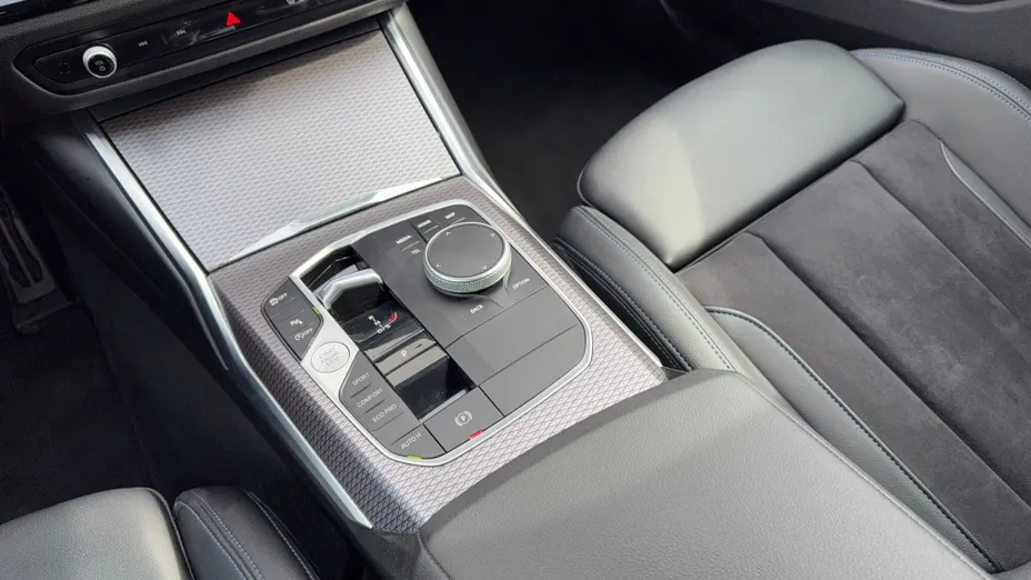 BMW Seria 3 318i M Sport aut