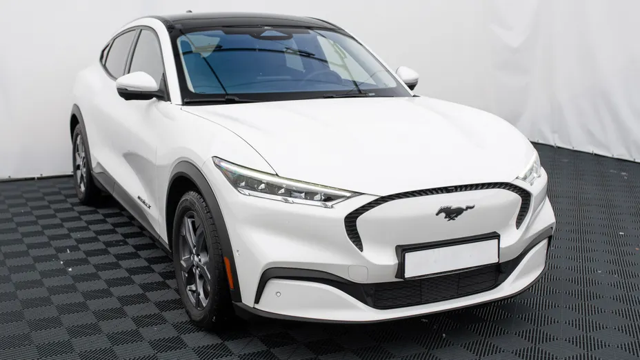 FORD Mustang Mach-E Mustang Mach-E 98kWh RWD