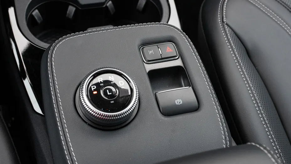 FORD Mustang Mach-E Mustang Mach-E 98kWh RWD