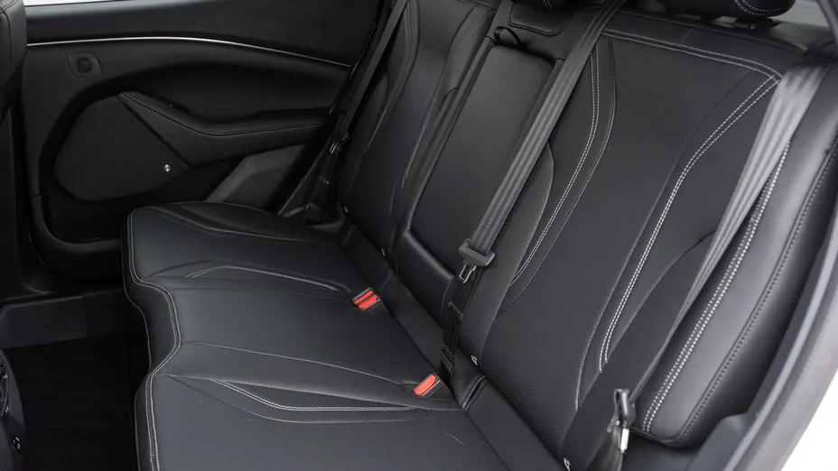 FORD Mustang Mach-E Mustang Mach-E 98kWh RWD