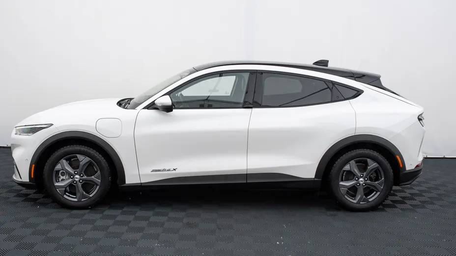 FORD Mustang Mach-E Mustang Mach-E 98kWh RWD