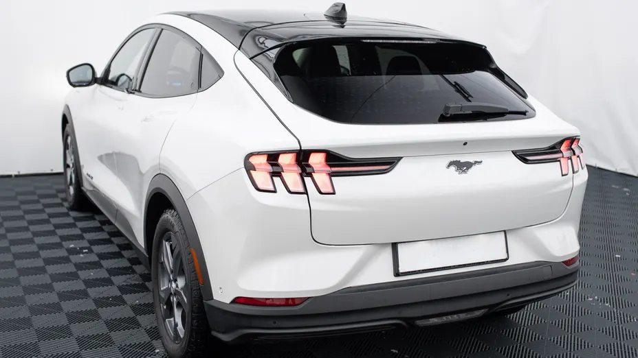 FORD Mustang Mach-E Mustang Mach-E 98kWh RWD