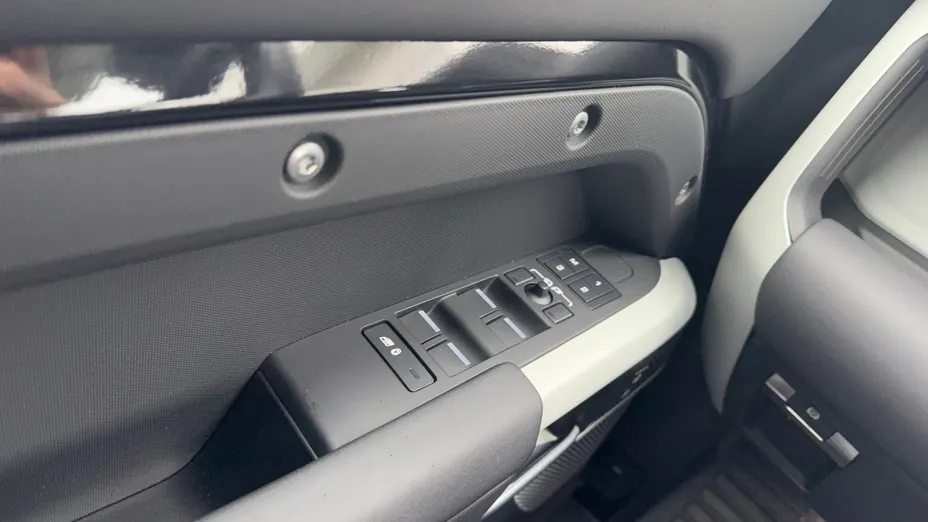 LAND ROVER Defender Defender 110 3.0 D250 mHEV XS Edition