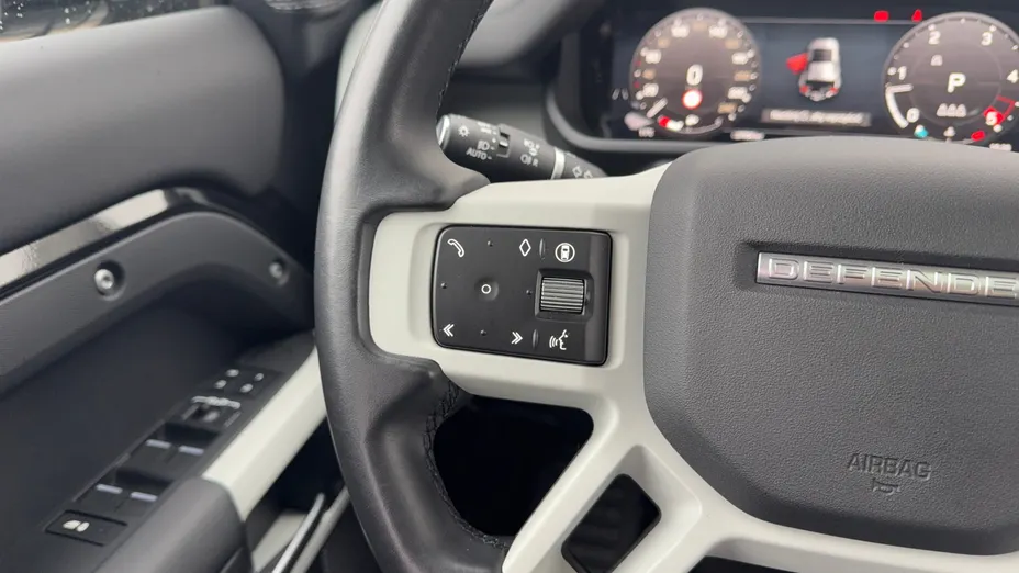 LAND ROVER Defender Defender 110 3.0 D250 mHEV XS Edition