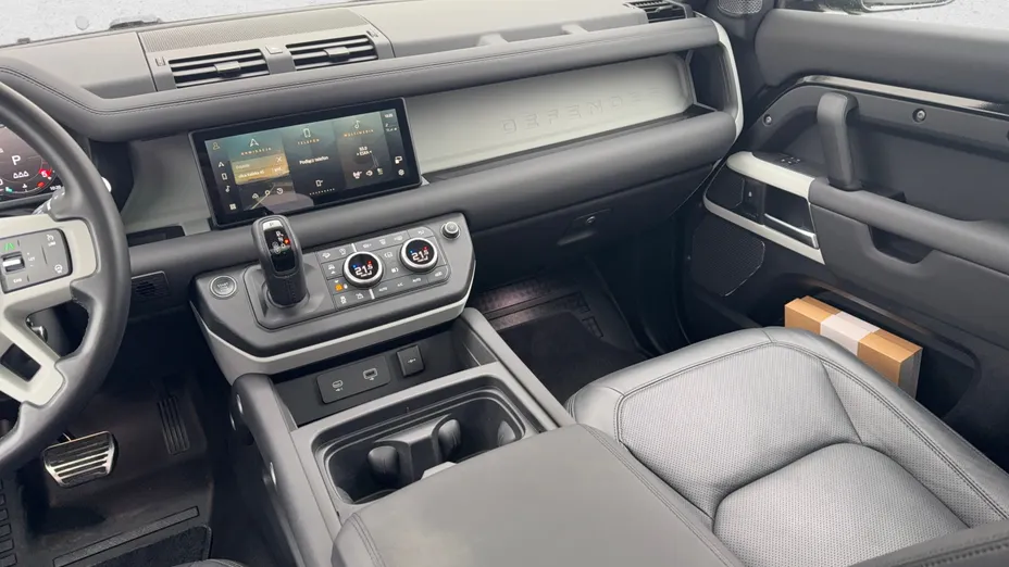 LAND ROVER Defender Defender 110 3.0 D250 mHEV XS Edition