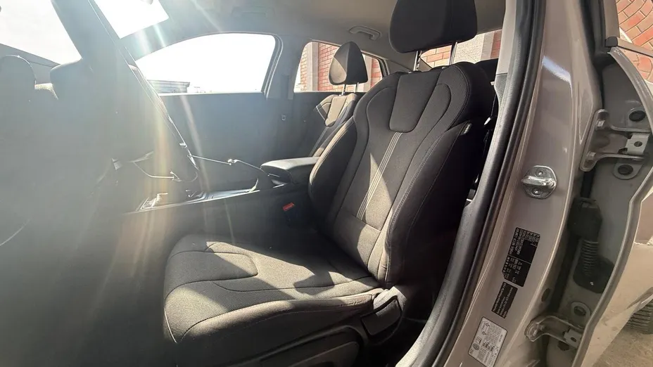 HYUNDAI Elantra Elantra 1.6 Modern