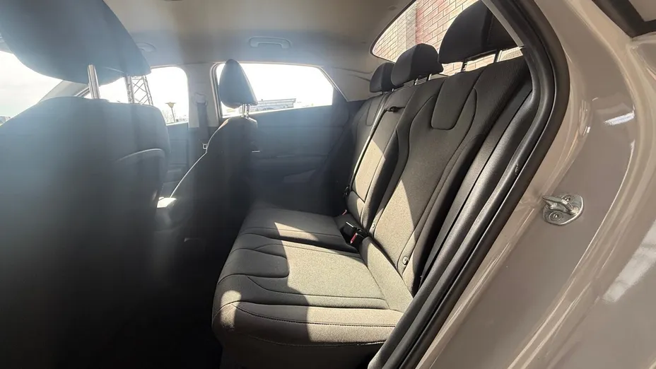 HYUNDAI Elantra Elantra 1.6 Modern