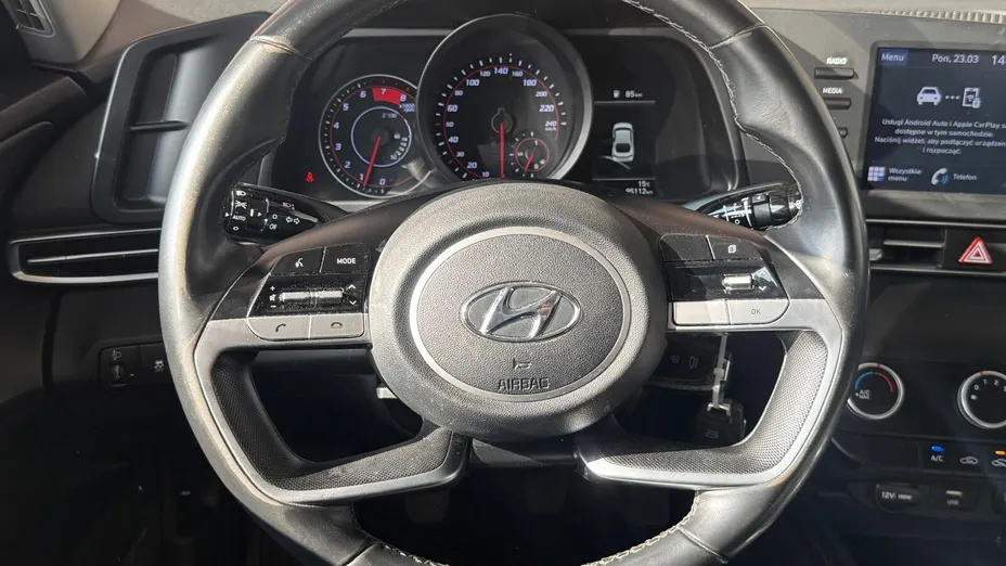 HYUNDAI Elantra Elantra 1.6 Modern