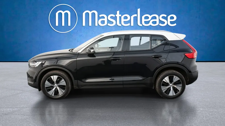 VOLVO XC40 XC40 B4 B AWD Momentum aut