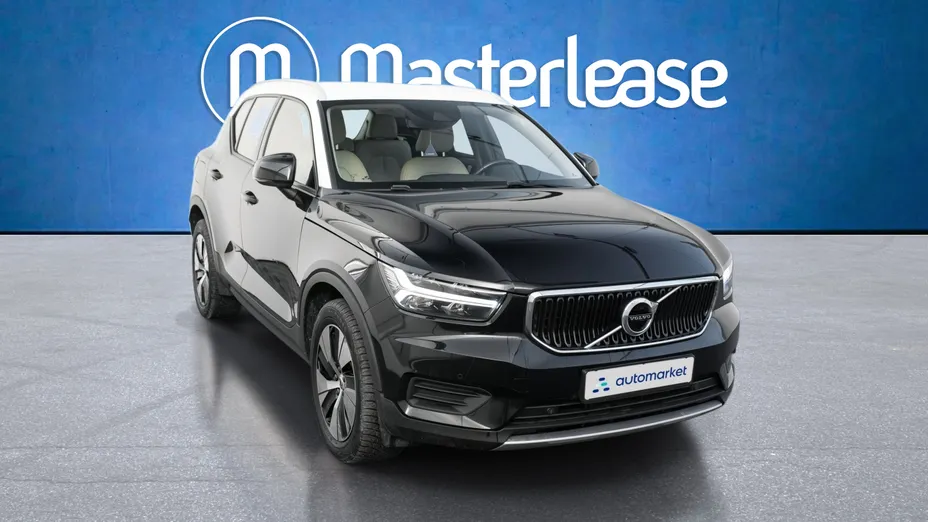 VOLVO XC40 XC40 B4 B AWD Momentum aut