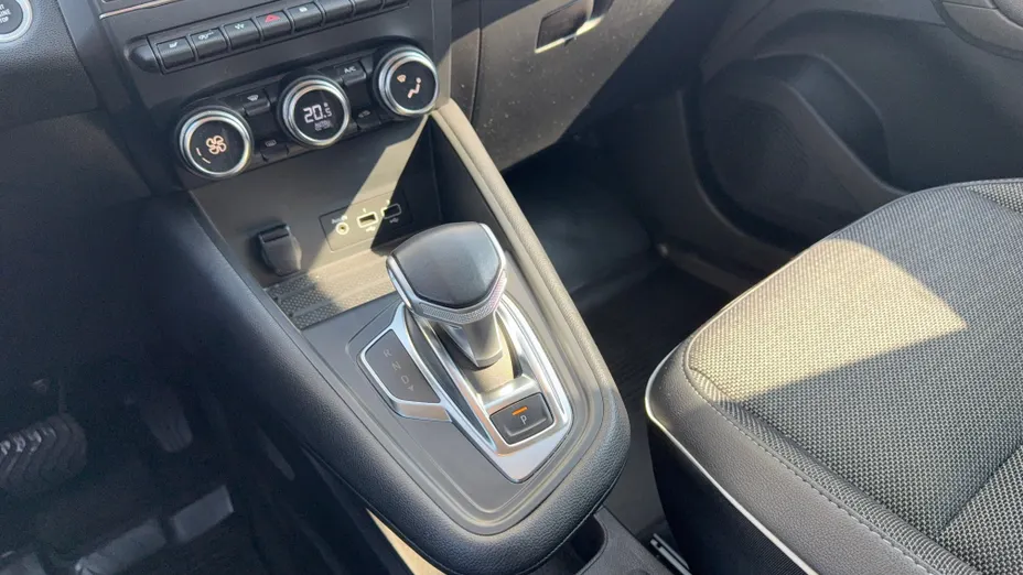 RENAULT Captur Captur 1.3 TCe mHEV Intens EDC