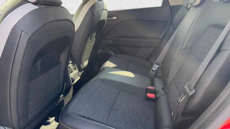 RENAULT Captur Captur 1.3 TCe mHEV Intens EDC