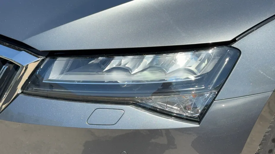 SKODA Superb Superb 2.0 TDI SCR Ambition DSG