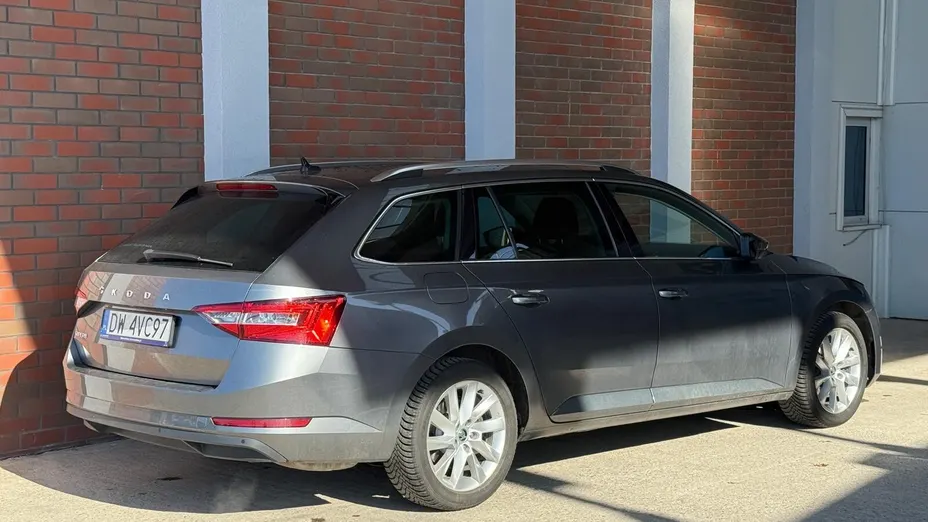 SKODA Superb Superb 2.0 TSI Ambition DSG