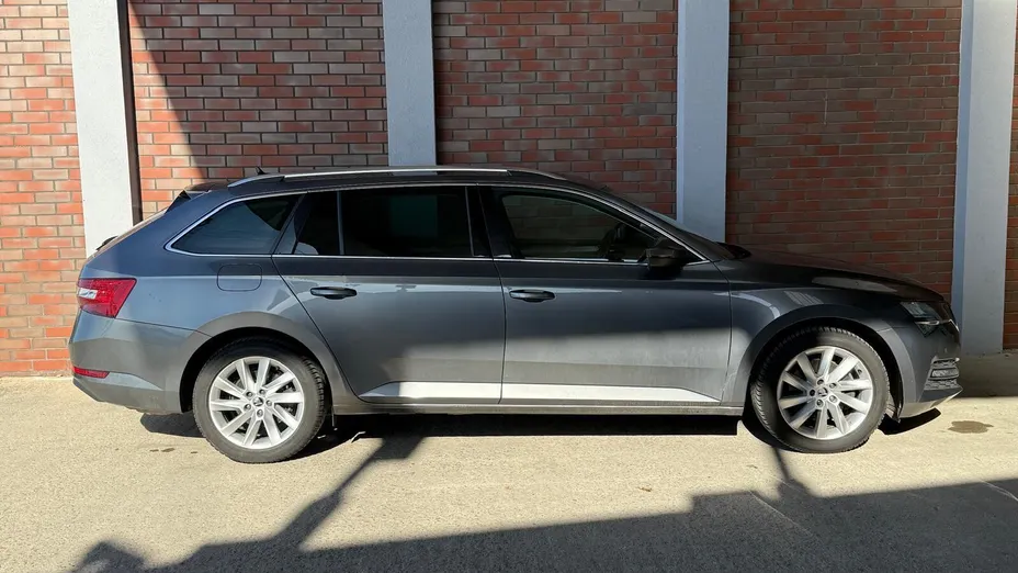 SKODA Superb Superb 2.0 TSI Ambition DSG