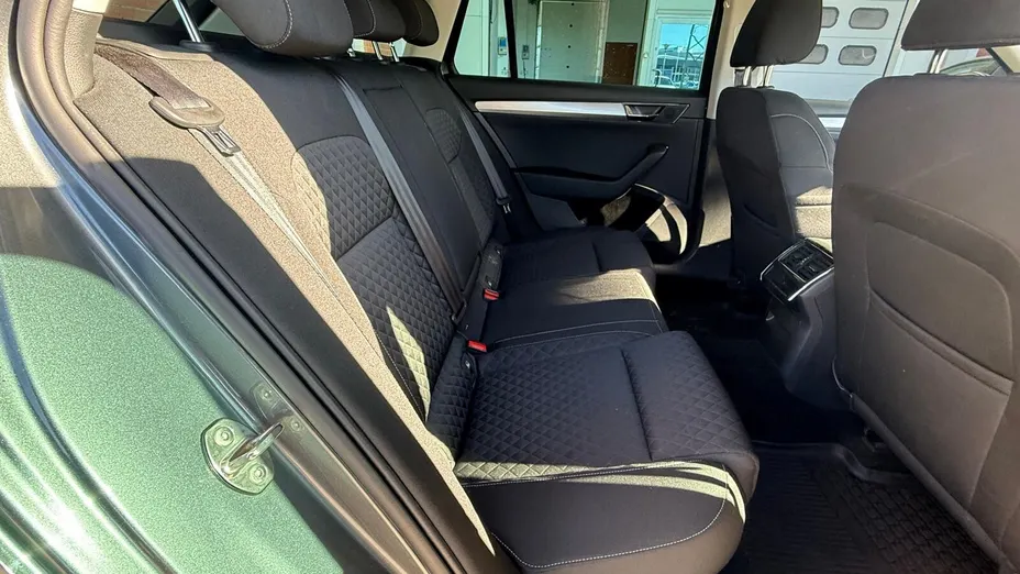 SKODA Superb Superb 2.0 TSI Ambition DSG