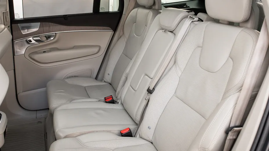 VOLVO XC90 XC90 B5 D AWD Inscription 7os aut