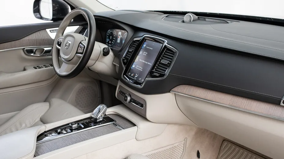 VOLVO XC90 XC90 B5 D AWD Inscription 7os aut