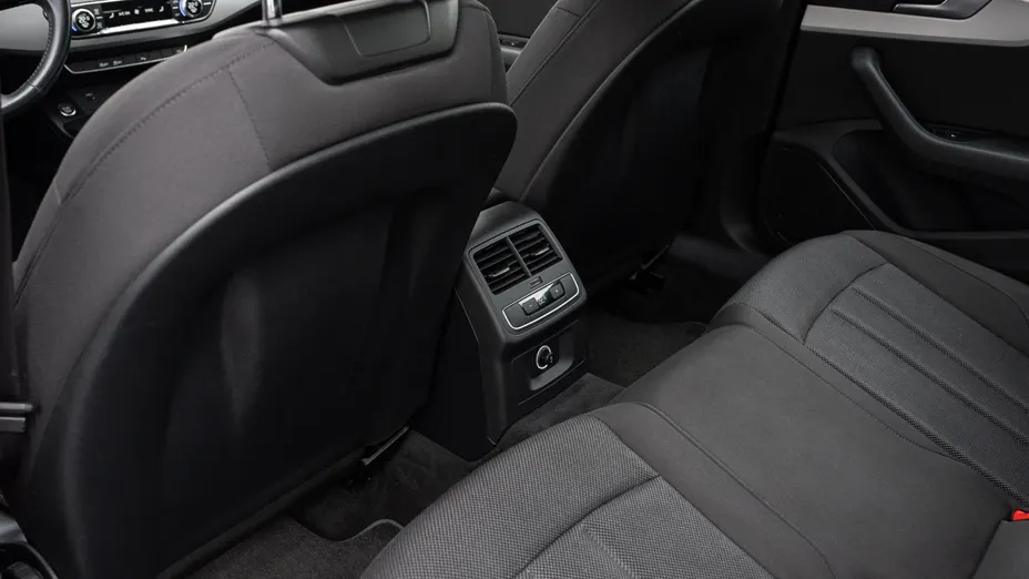 AUDI A4 A4 35 TFSI mHEV S tronic