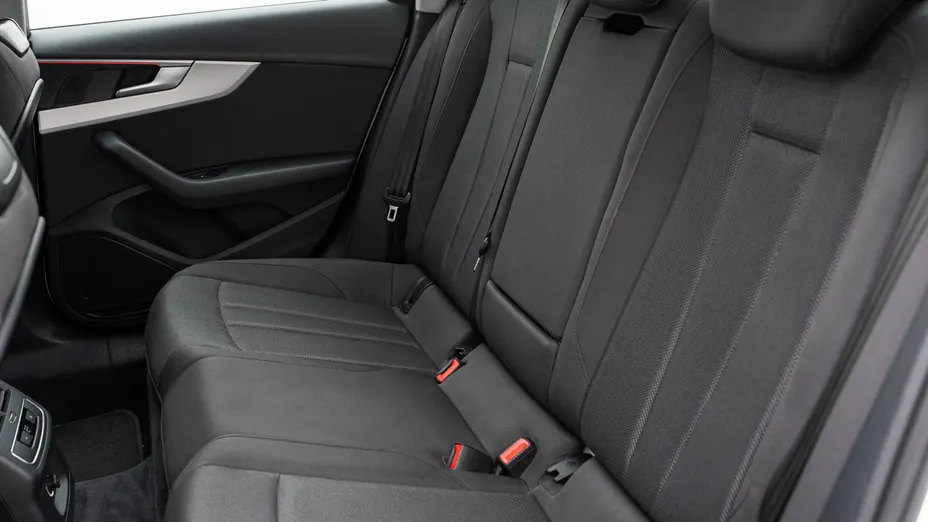 AUDI A4 A4 35 TFSI mHEV S tronic