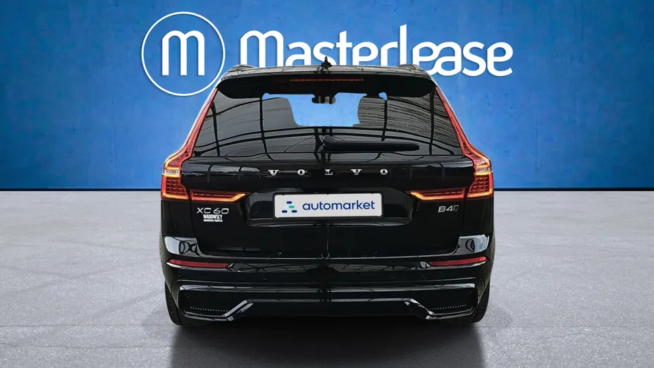VOLVO XC60 XC60 B4 D AWD Plus Dark aut