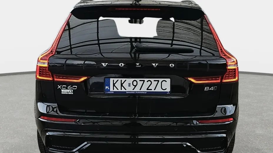 VOLVO XC60 XC60 B4 D AWD Plus Dark aut