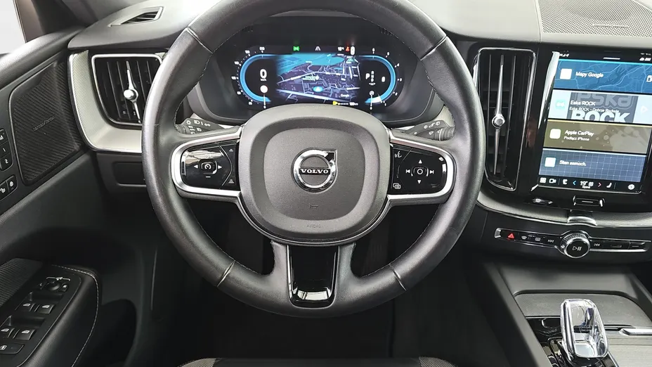 VOLVO XC60 XC60 B4 D AWD Plus Dark aut