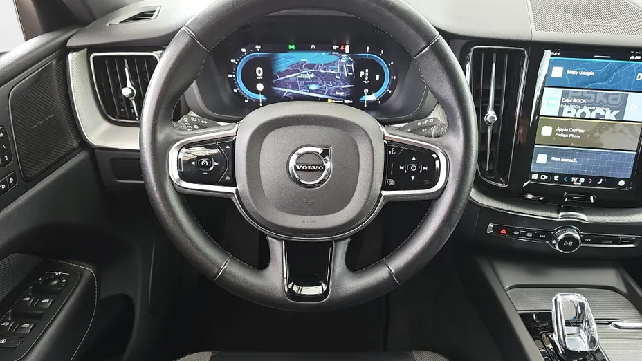 VOLVO XC60 XC60 B4 D AWD Plus Dark aut