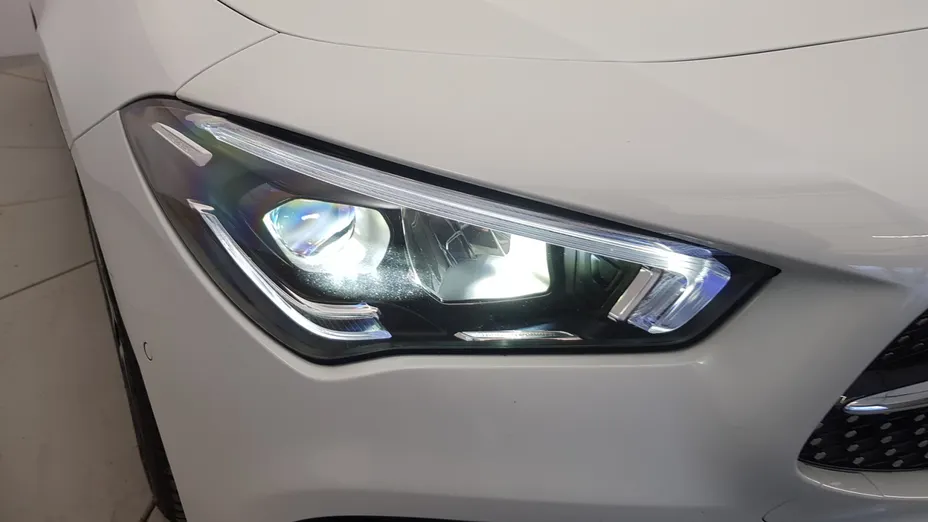 MERCEDES-BENZ CLA CLA 200 AMG Line 7G-DCT