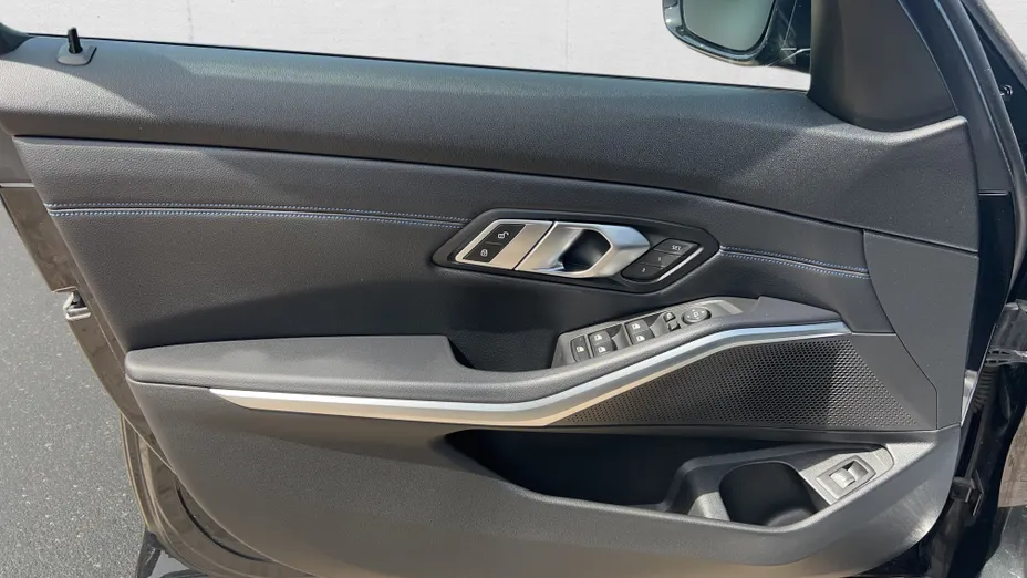 BMW Seria 3 320i M Sport aut