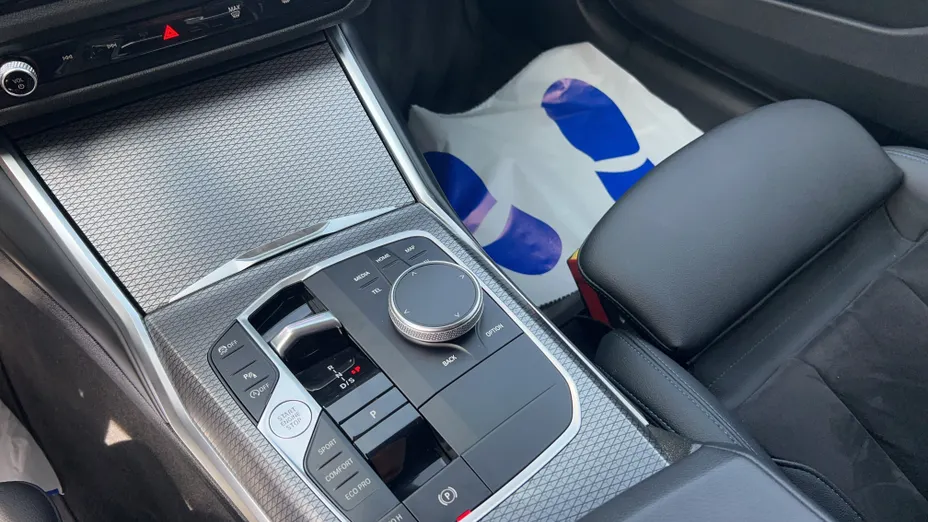 BMW Seria 3 320i M Sport aut