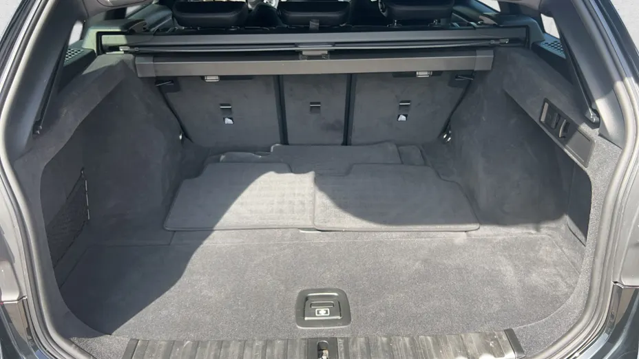 BMW Seria 3 320i M Sport aut