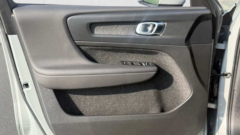 VOLVO XC40 XC40 B3 Essential aut