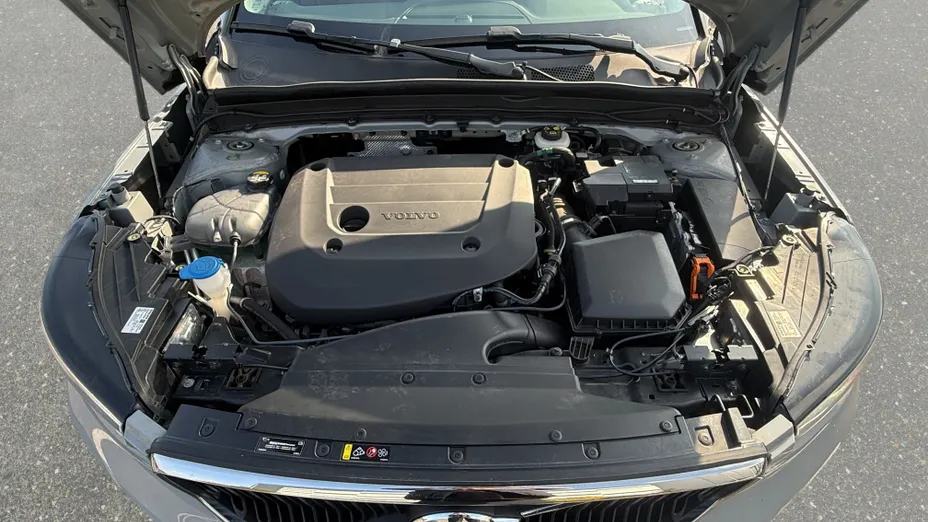 VOLVO XC40 XC40 B3 Essential aut