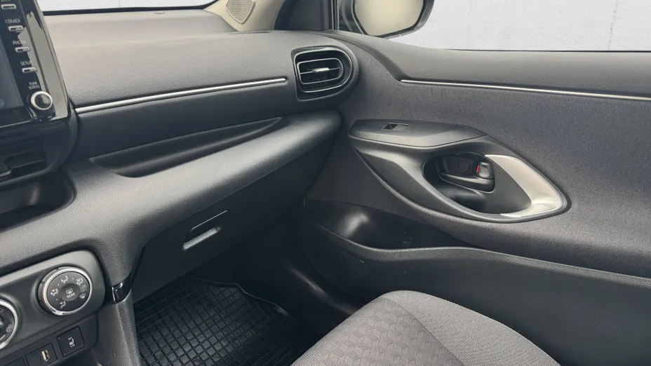 TOYOTA Yaris Yaris 1.5 Comfort CVT
